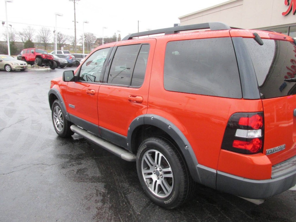 2007 Ford Explorer Image 33