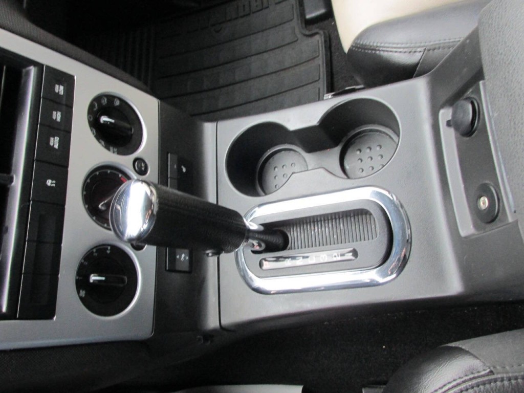 2007 Ford Explorer Image 47