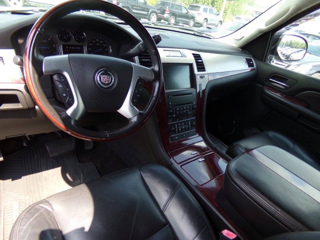 2008 Cadillac Escalade Image 7
