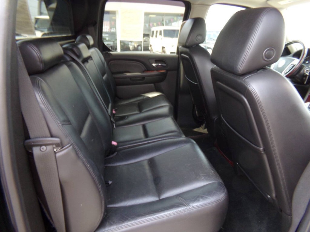 2008 Cadillac Escalade Image 36