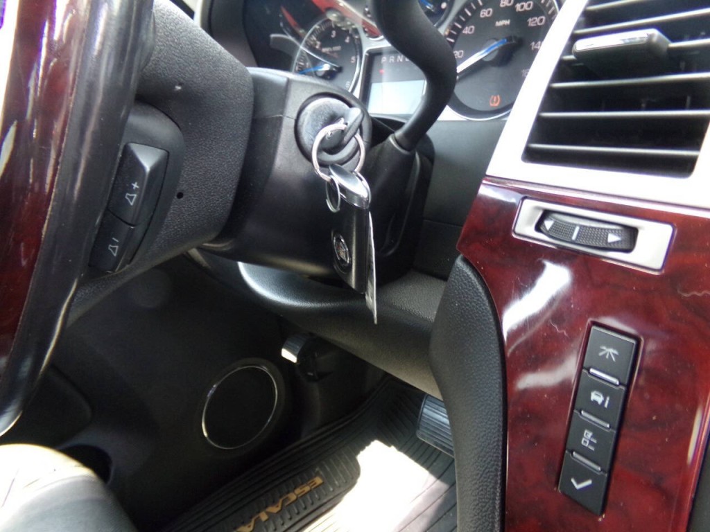 2008 Cadillac Escalade Image 44