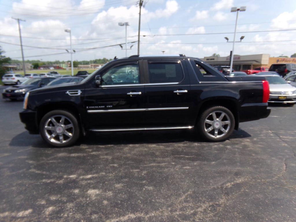 2008 Cadillac Escalade Image 50