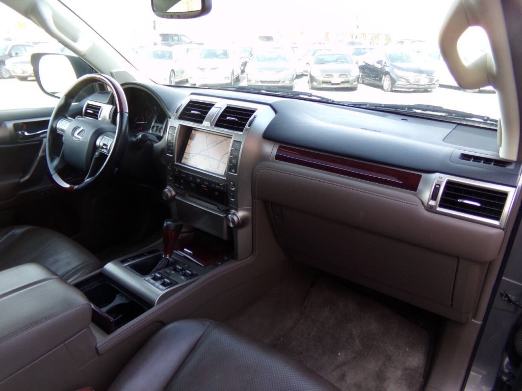 2012 Lexus GX 460 Image 24
