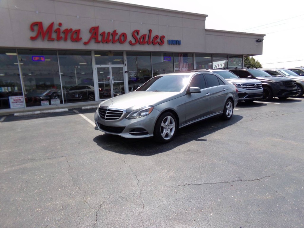 2015 Mercedes-Benz E-Class Image 3
