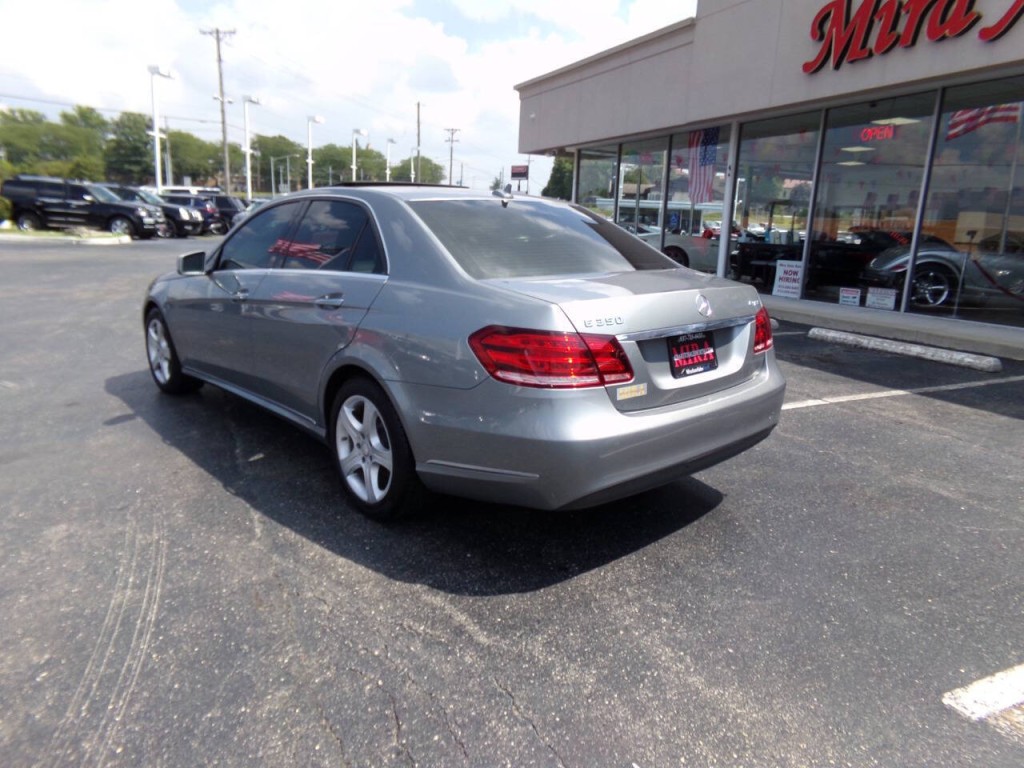 2015 Mercedes-Benz E-Class Image 9