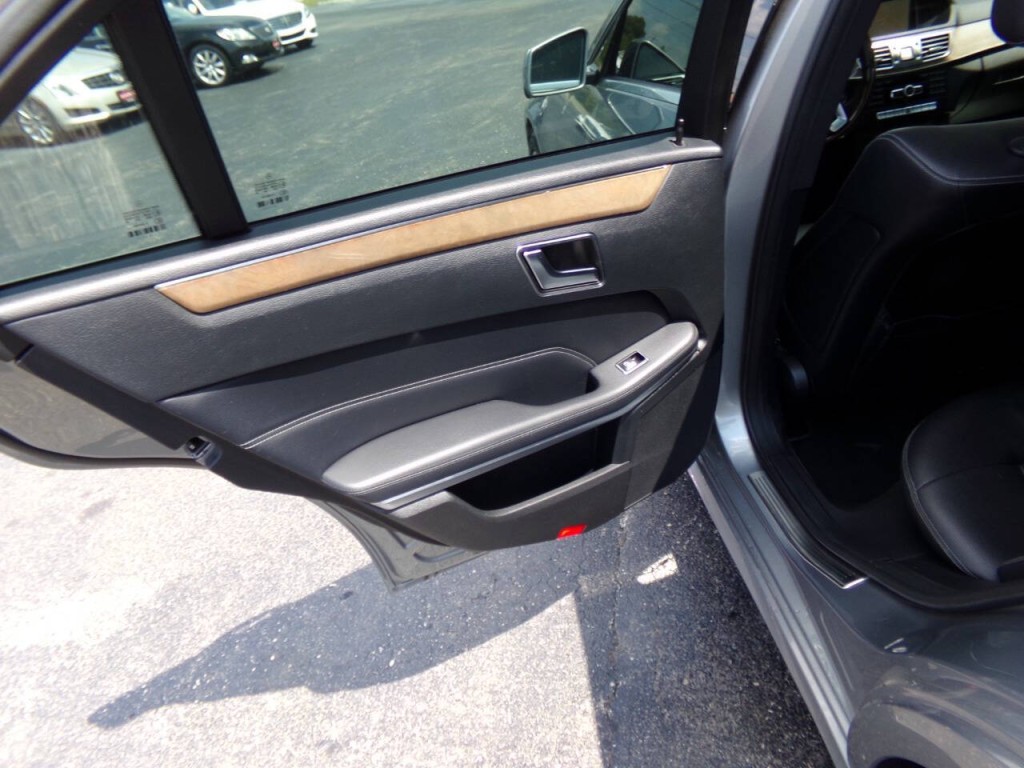 2015 Mercedes-Benz E-Class Image 20