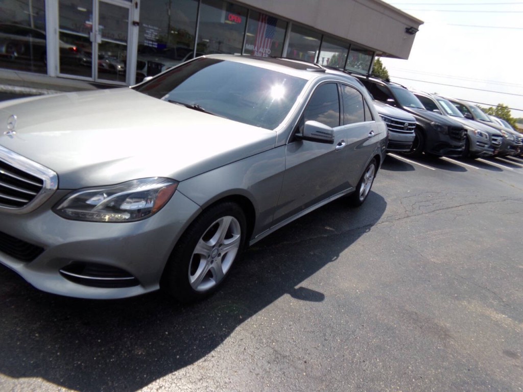2015 Mercedes-Benz E-Class Image 35