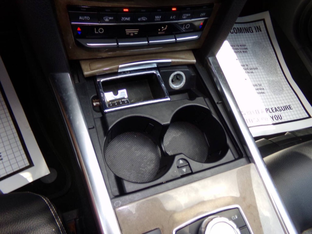 2015 Mercedes-Benz E-Class Image 56