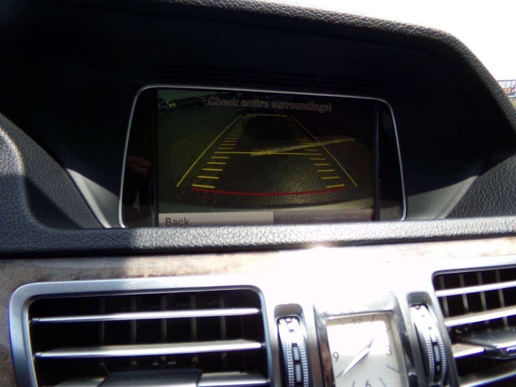 2015 Mercedes-Benz E-Class Image 59