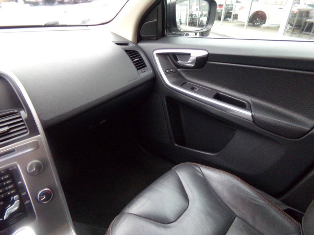 2013 Volvo XC60 Image 24