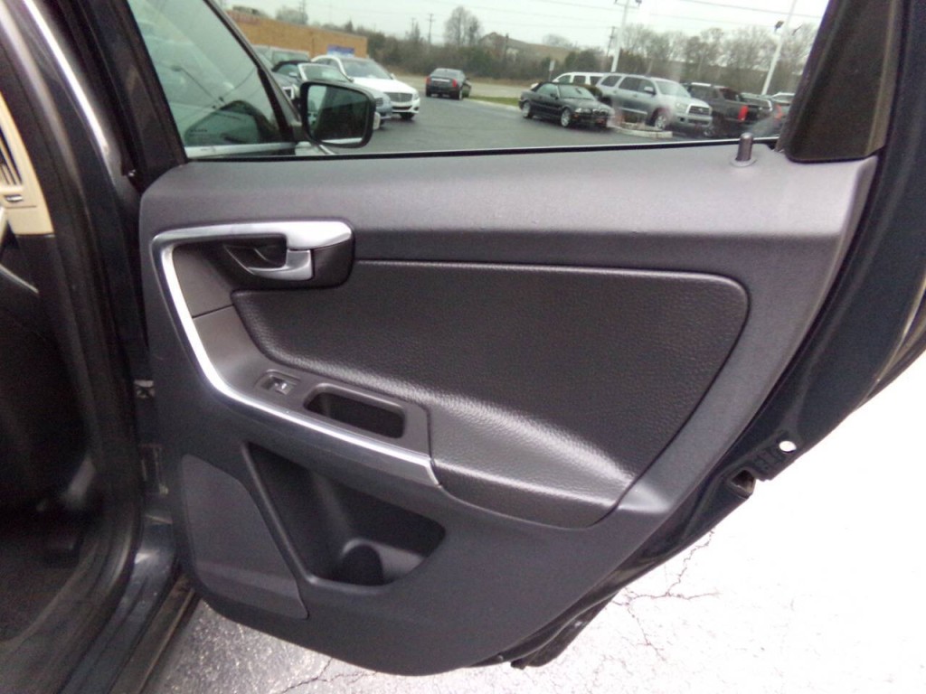 2013 Volvo XC60 Image 41