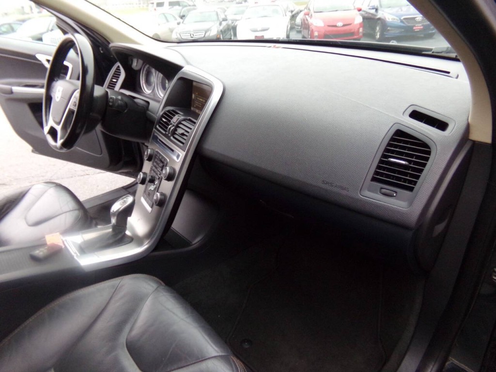 2013 Volvo XC60 Image 42