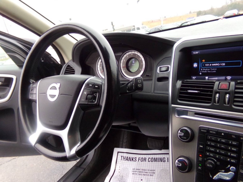 2013 Volvo XC60 Image 45