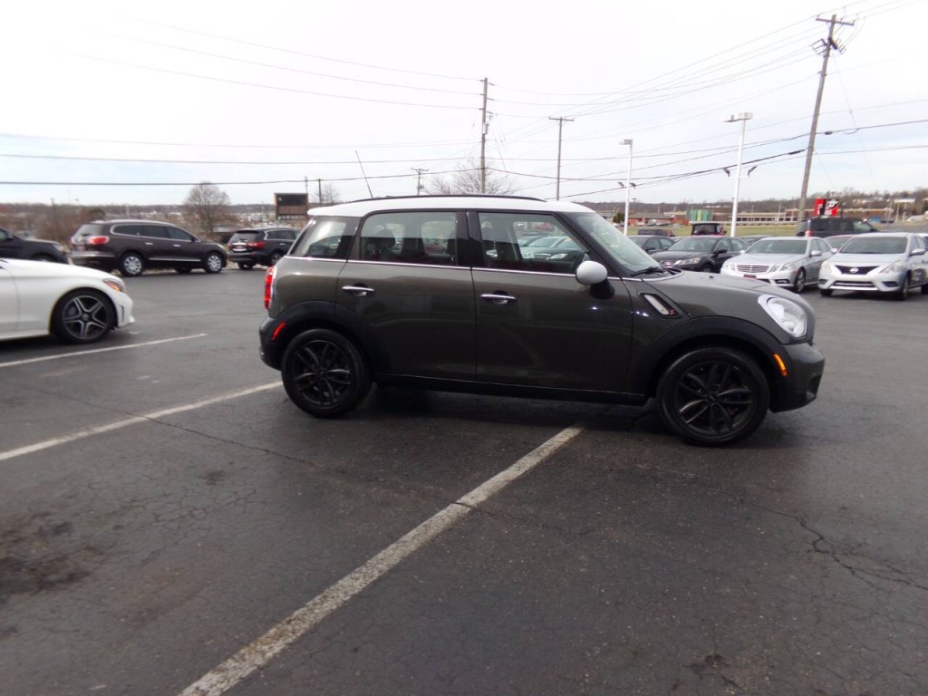 2014 MINI Countryman Image 3