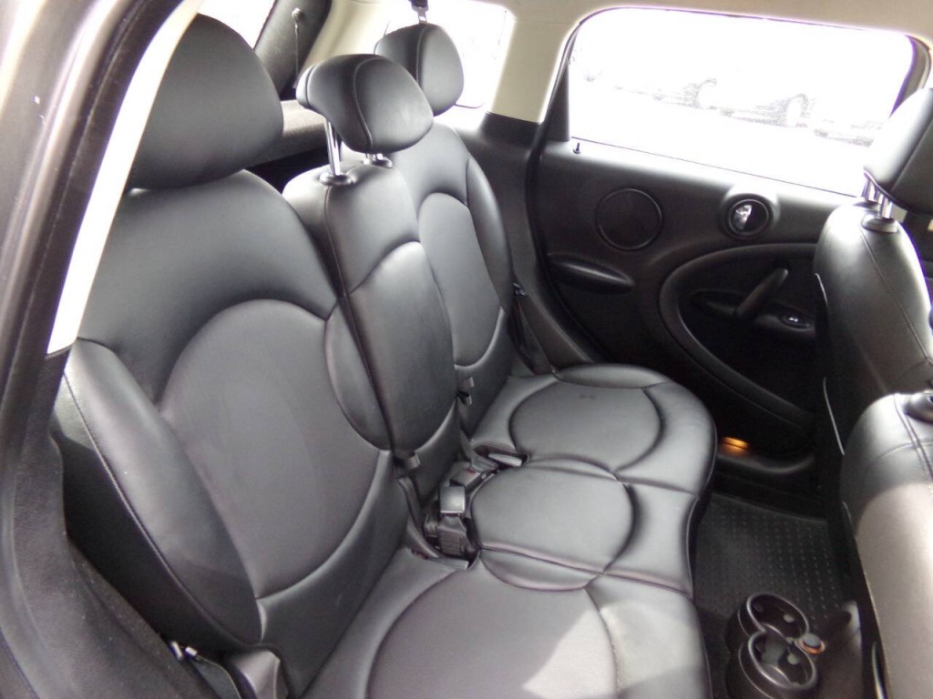 2014 MINI Countryman Image 18