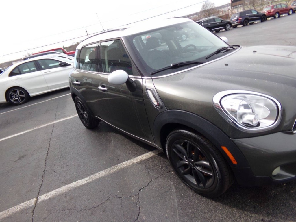 2014 MINI Countryman Image 40