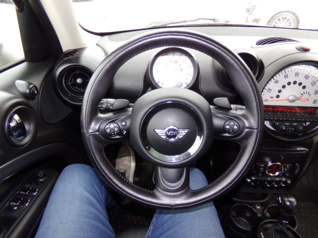 2014 MINI Countryman Image 43