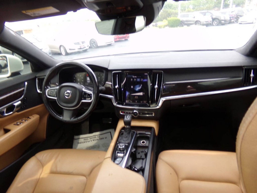 2018 Volvo S90 Image 23