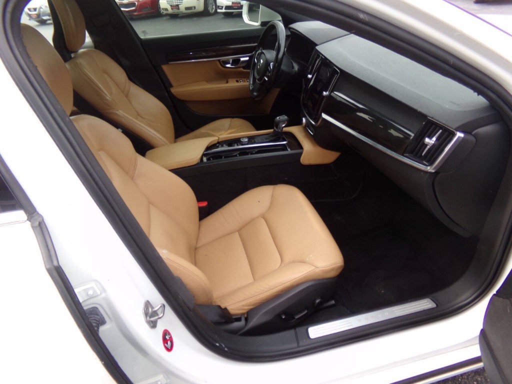 2018 Volvo S90 Image 25