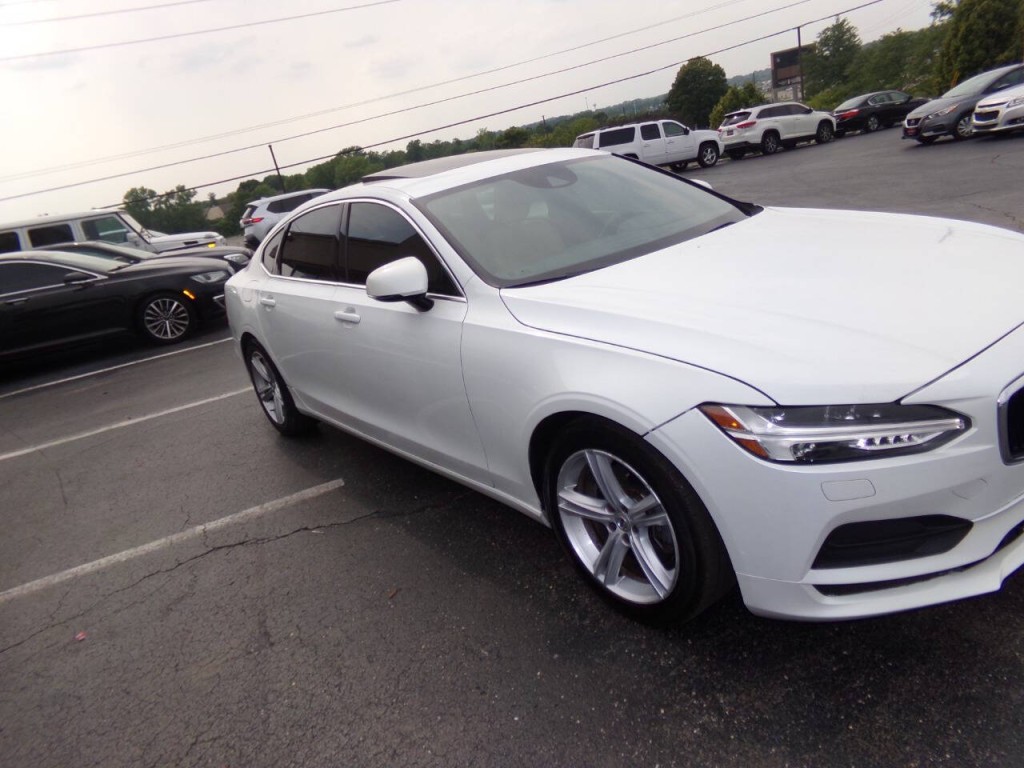 2018 Volvo S90 Image 42