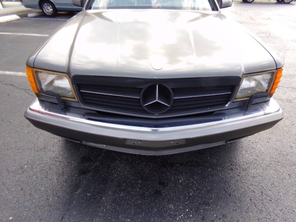 1990 Mercedes-Benz 560-Class Image 49