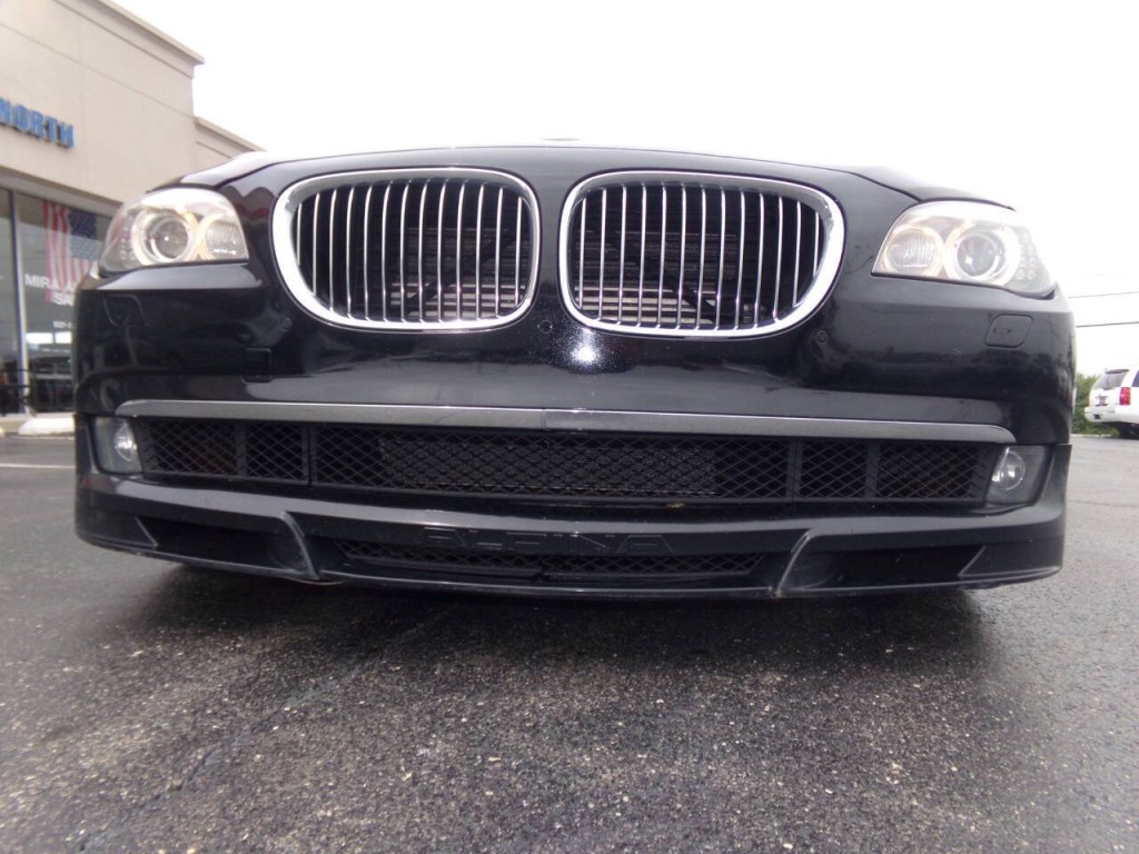 2011 BMW 7 Series Image 6