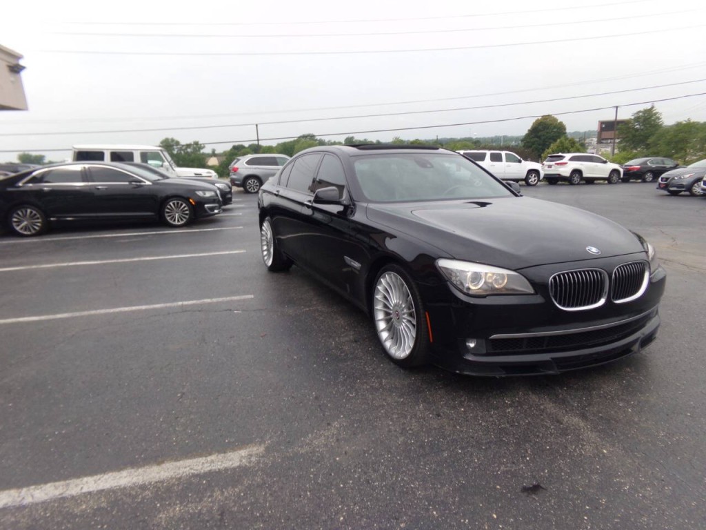 2011 BMW 7 Series Image 7