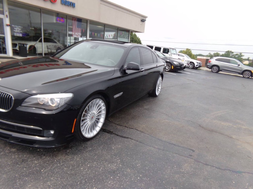 2011 BMW 7 Series Image 41