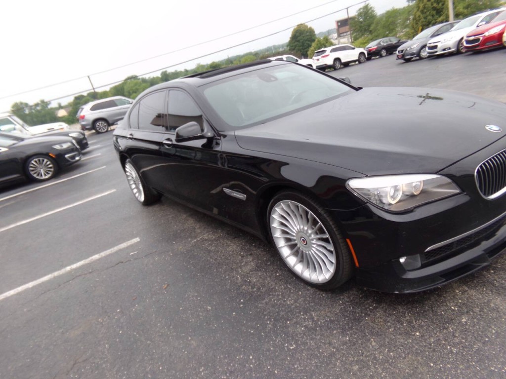2011 BMW 7 Series Image 55