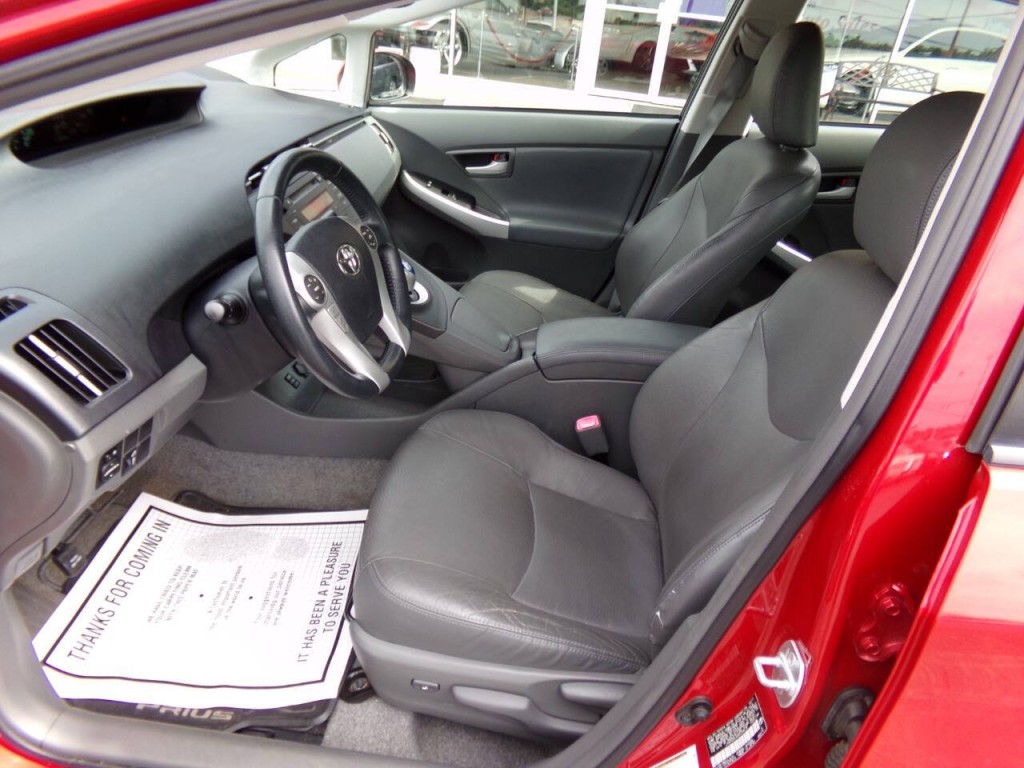 2011 Toyota Prius Image 11
