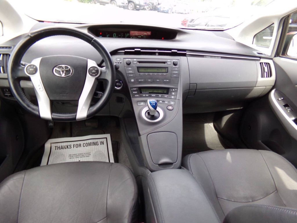 2011 Toyota Prius Image 18