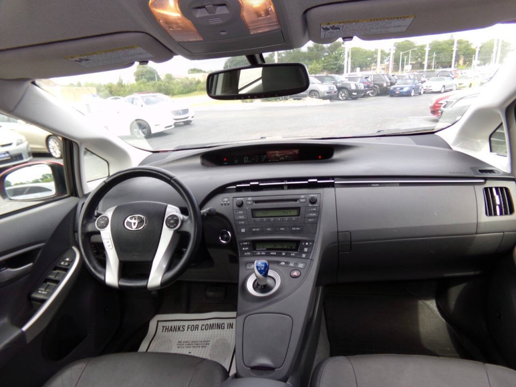 2011 Toyota Prius Image 26