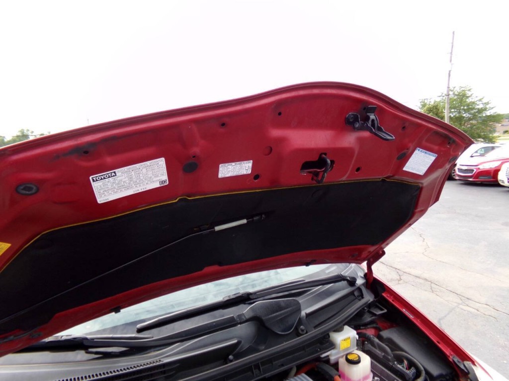 2011 Toyota Prius Image 34
