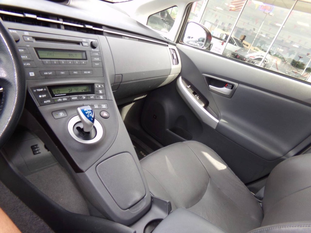 2011 Toyota Prius Image 62