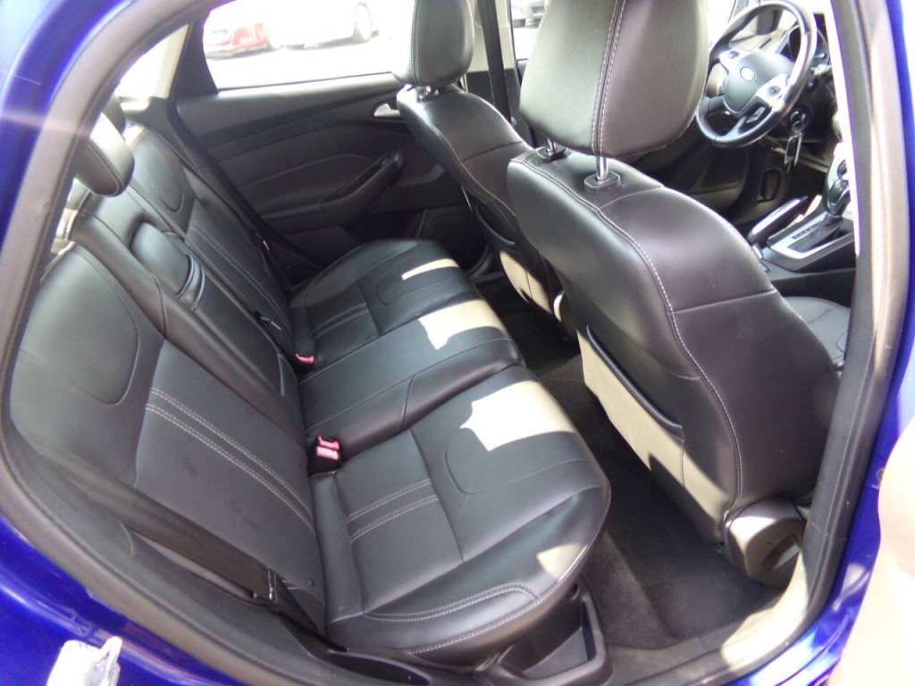 2013 Ford Focus Image 17