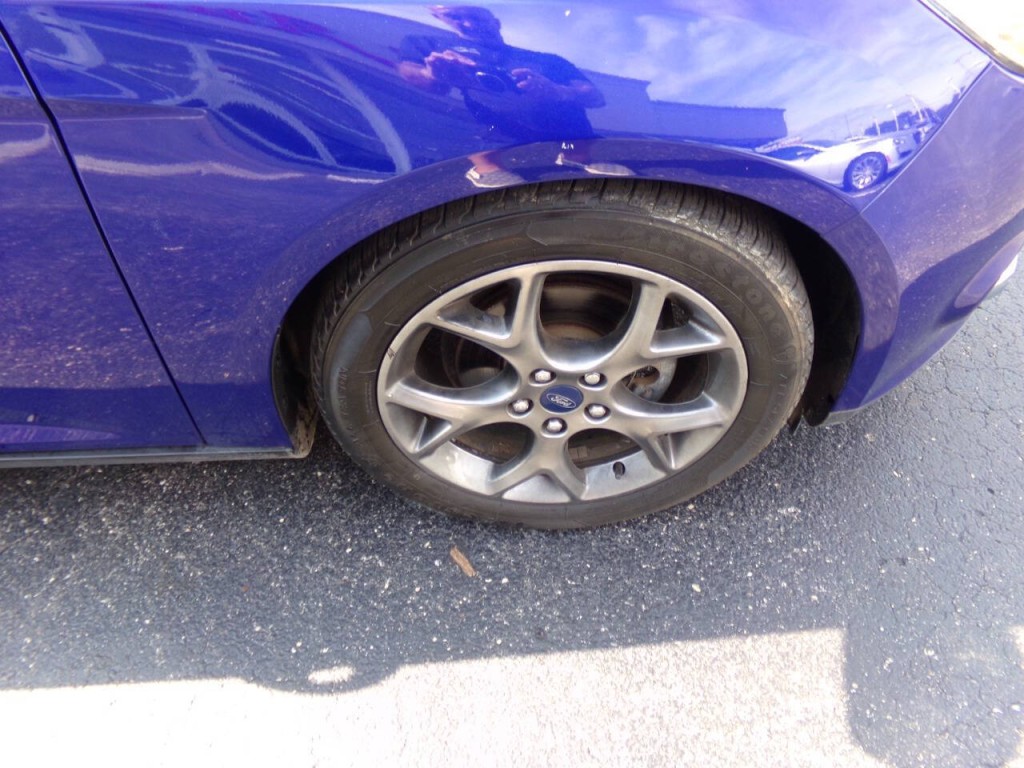 2013 Ford Focus Image 38