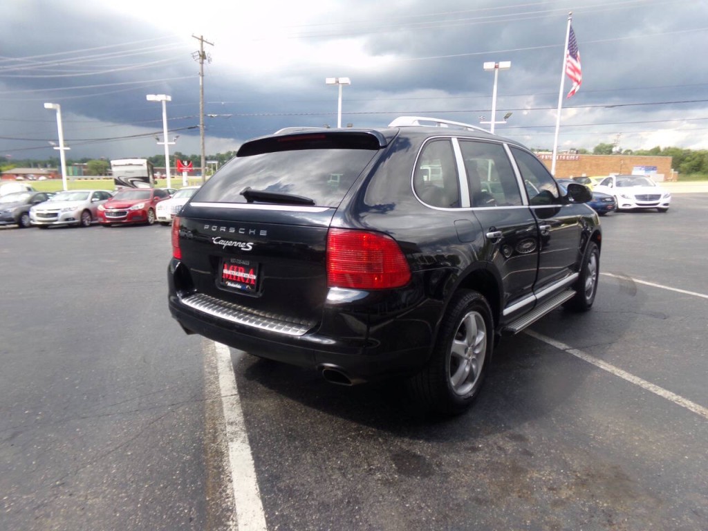 2005 Porsche Cayenne Image 4