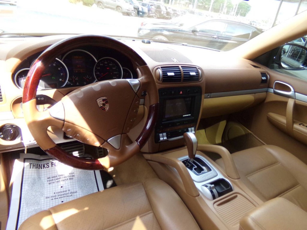2005 Porsche Cayenne Image 7