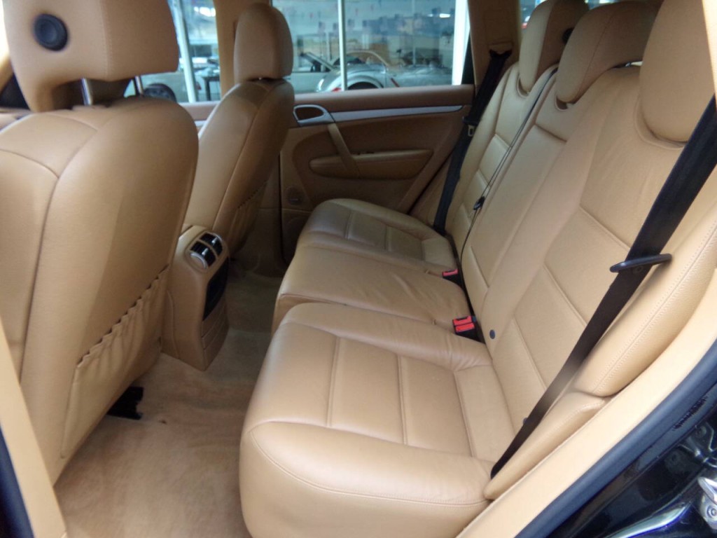 2005 Porsche Cayenne Image 22