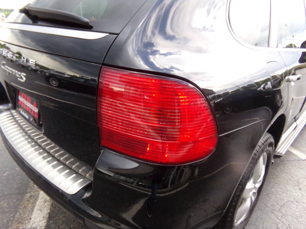 2005 Porsche Cayenne Image 31