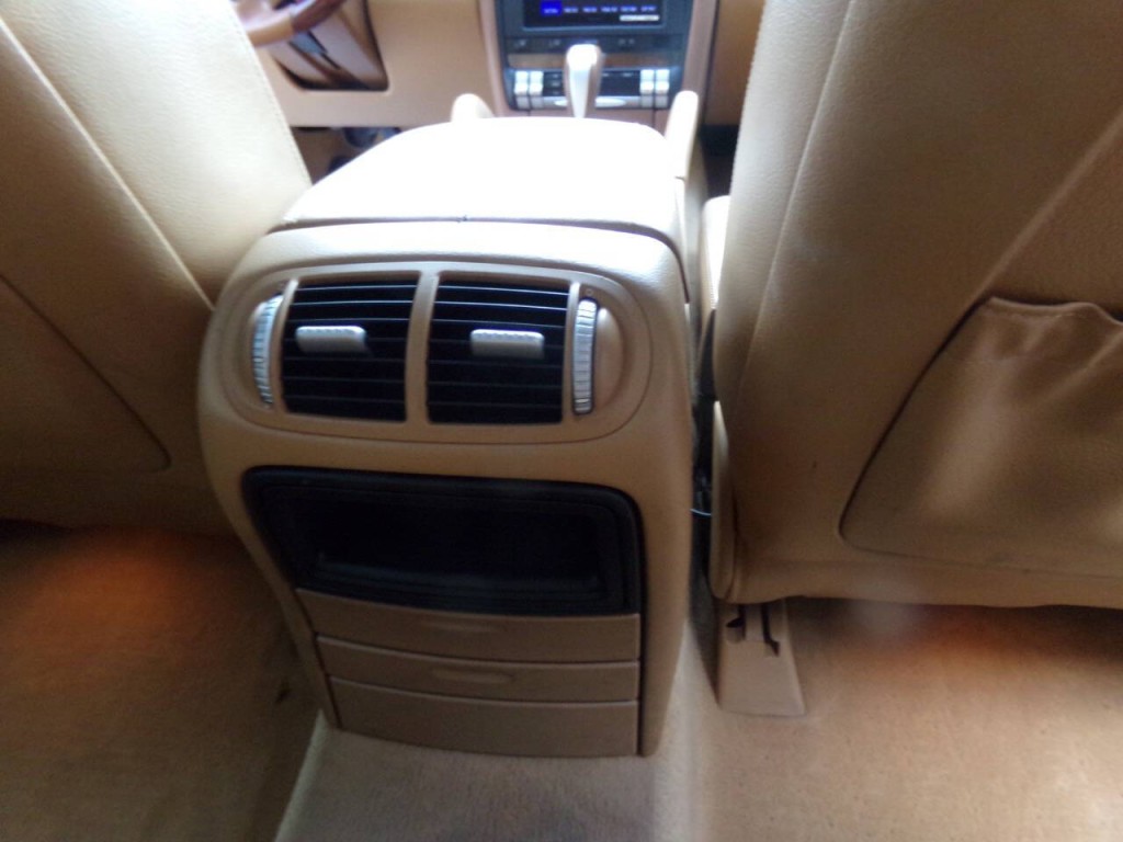 2005 Porsche Cayenne Image 36