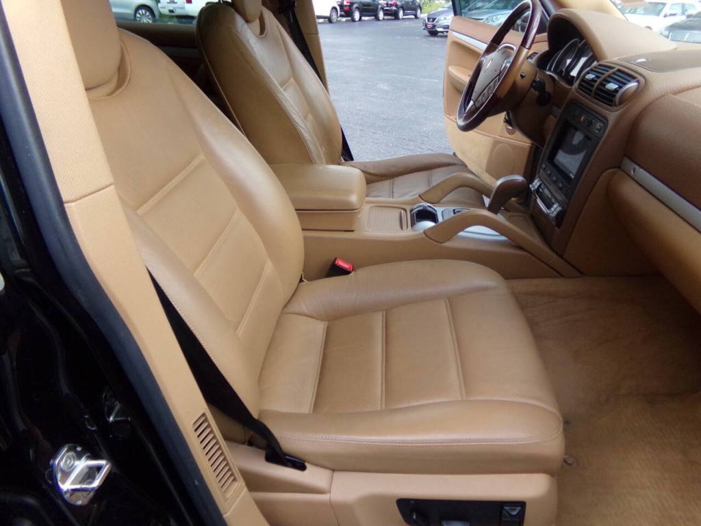2005 Porsche Cayenne Image 41