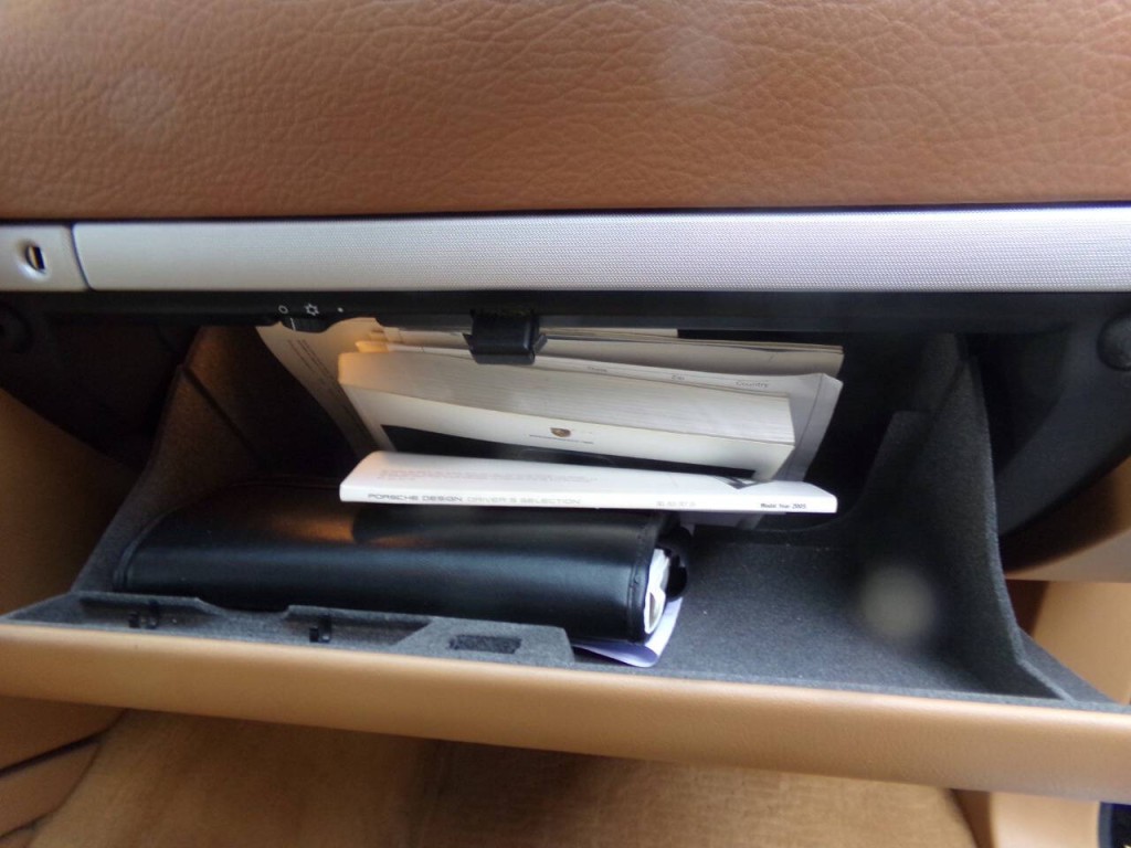 2005 Porsche Cayenne Image 44