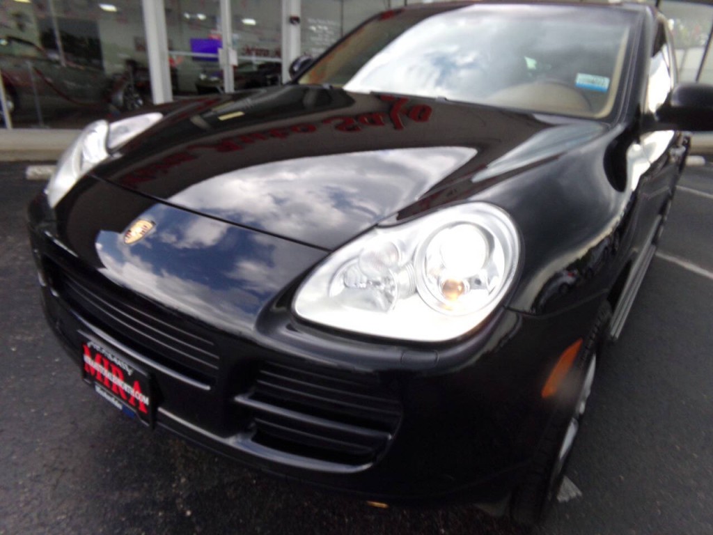 2005 Porsche Cayenne Image 52