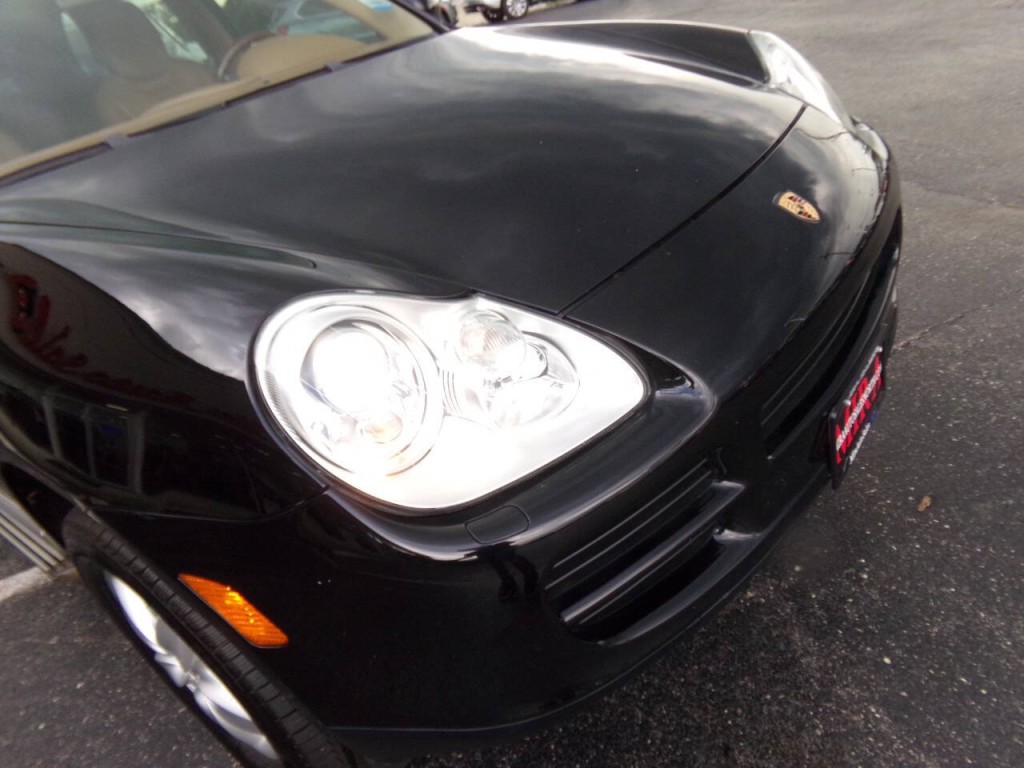 2005 Porsche Cayenne Image 53