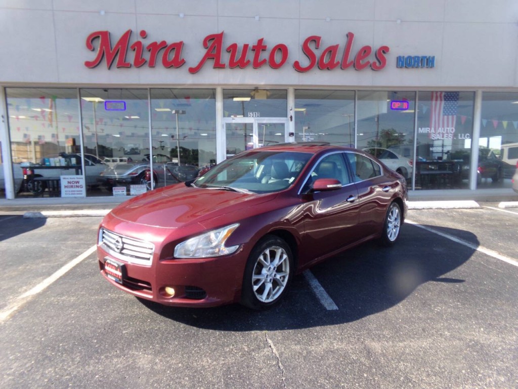 2012 Nissan Maxima Image 1
