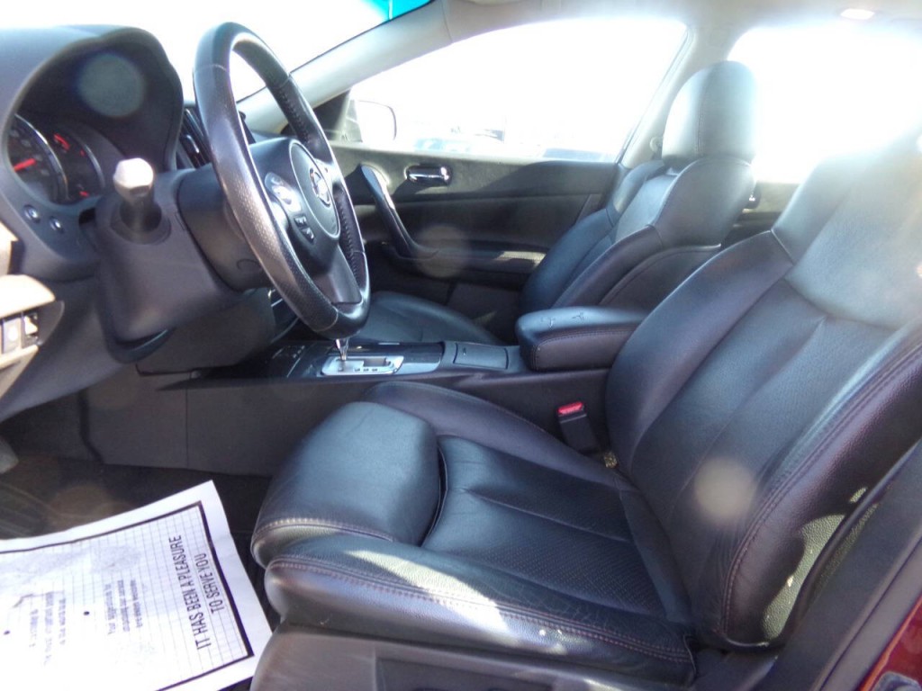 2012 Nissan Maxima Image 11