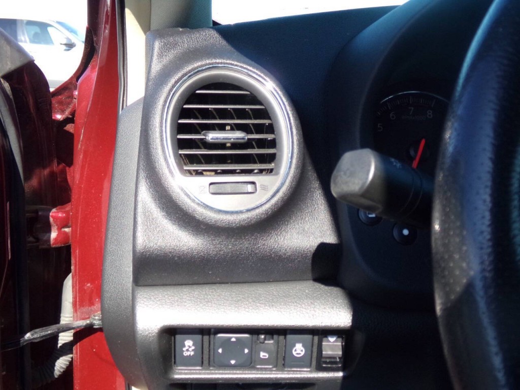 2012 Nissan Maxima Image 24