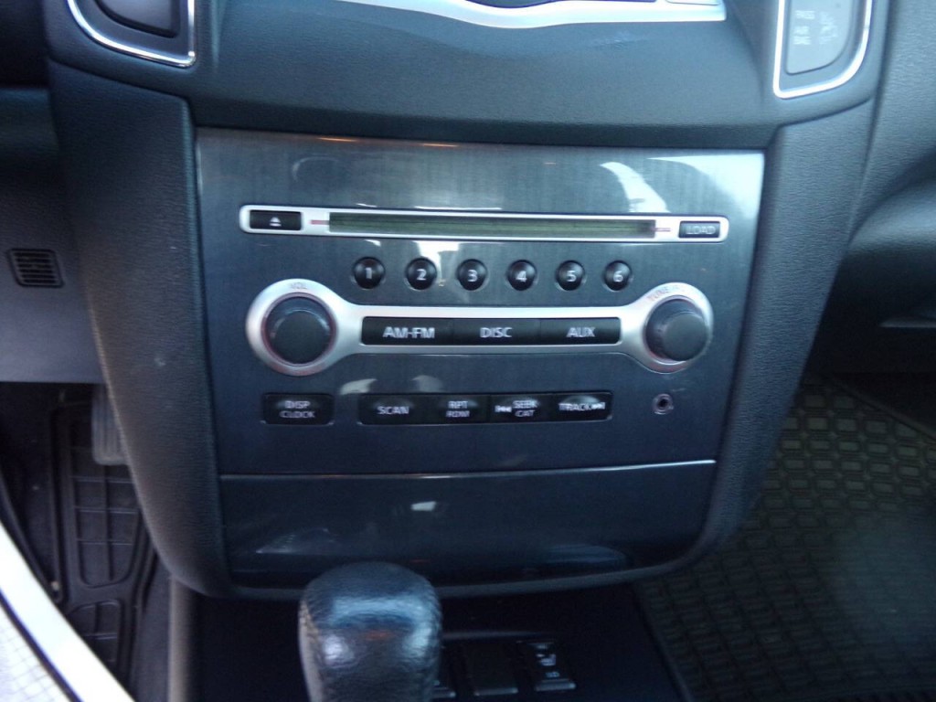 2012 Nissan Maxima Image 26