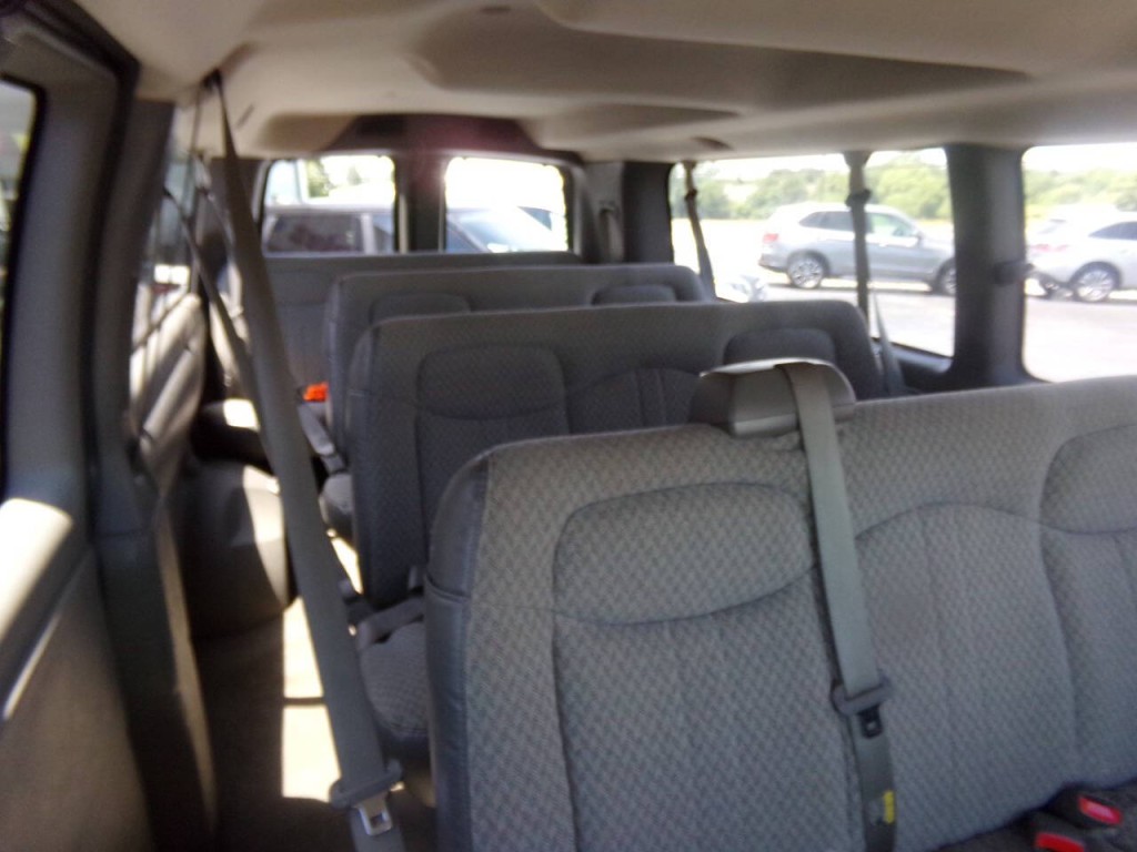 2007 Chevrolet Express Image 48